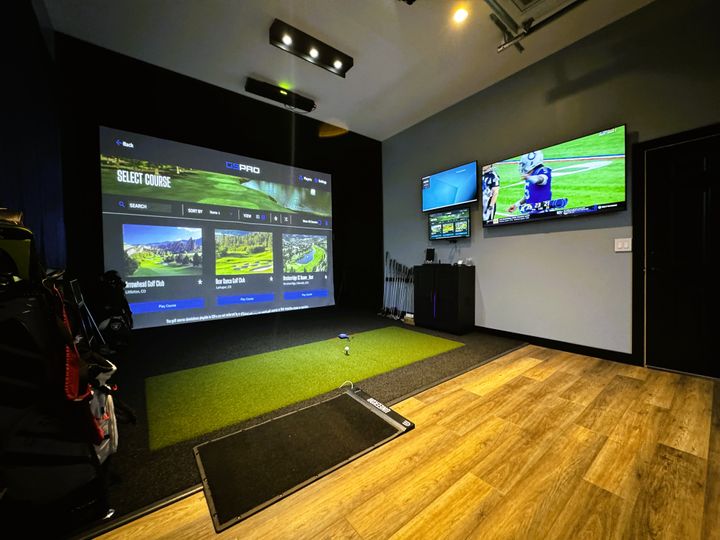 Garage Golf Simulator | Colorado Springs – Virtual Tee Store