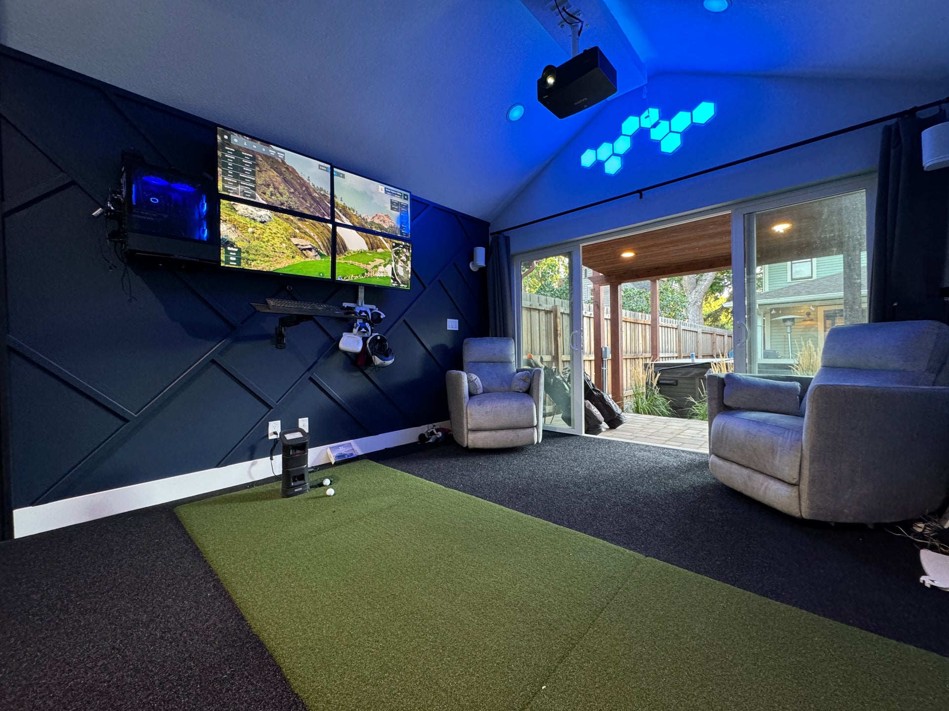 Shed Golf Simulator | Colorado Springs, CO – Virtual Tee Store